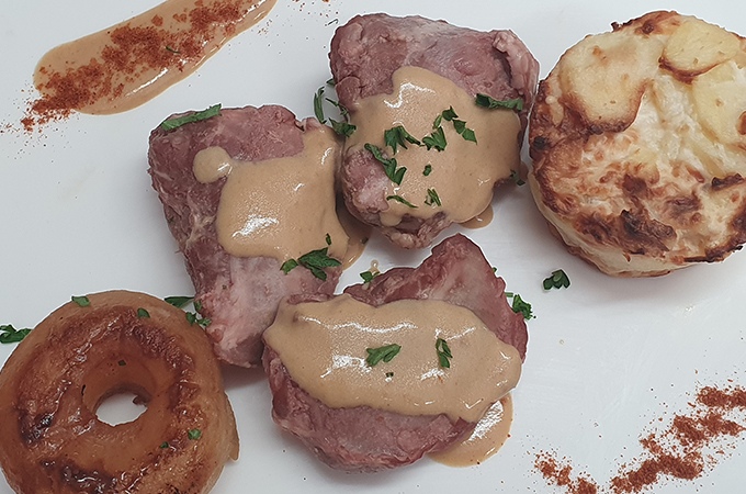Joue de porc à la Normande ou forestière